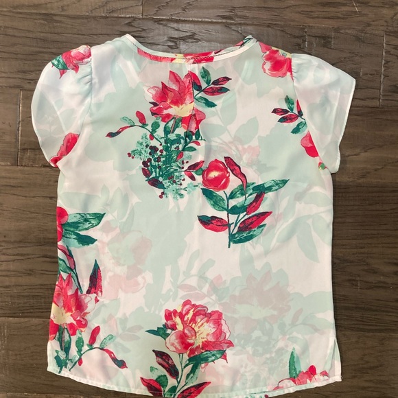 Skies Are Blue Floral Short Sleeve Blouse - Picture 3 of 3